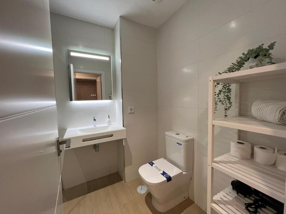 Sky Garden & Seasonal Pool Views By Ele Apartments Málaga Extérieur photo