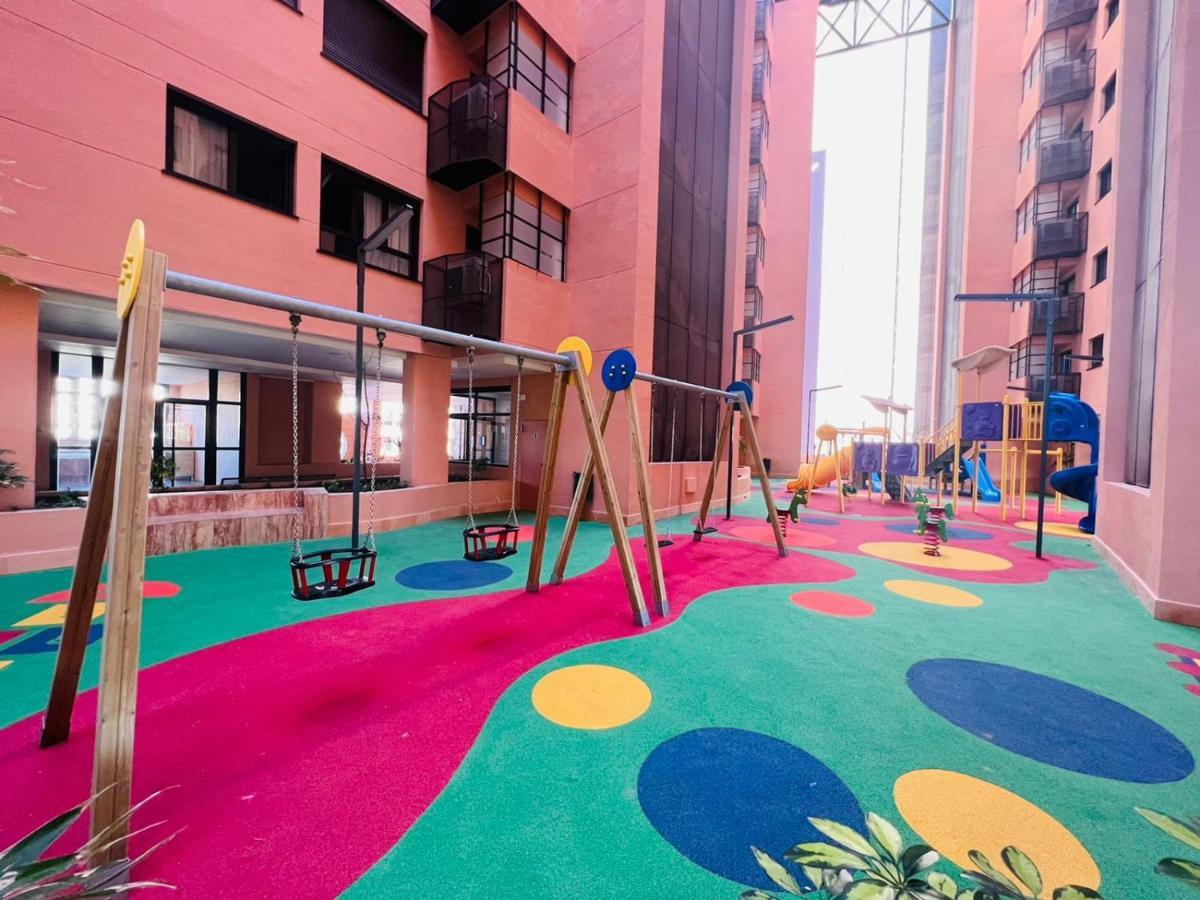 Sky Garden & Seasonal Pool Views By Ele Apartments Málaga Extérieur photo